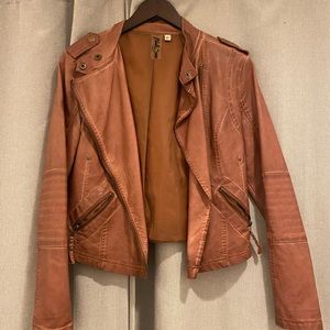 BROWN LEATHER JACKET